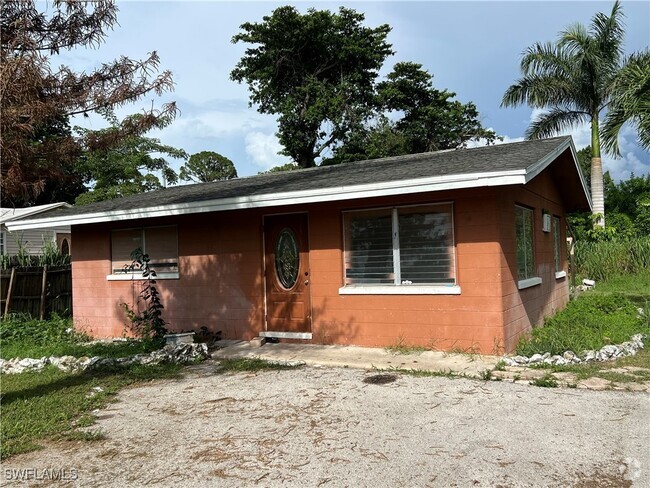 Building Photo - 27767 New York St Rental