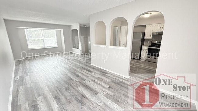 Photo - Beautiful 3 Bedroom 2 Bathroom Home in Blu...