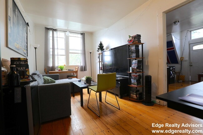 18 Murdock St Unit 5