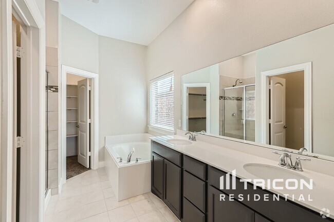 Building Photo - 16300 Harwood Dr Rental