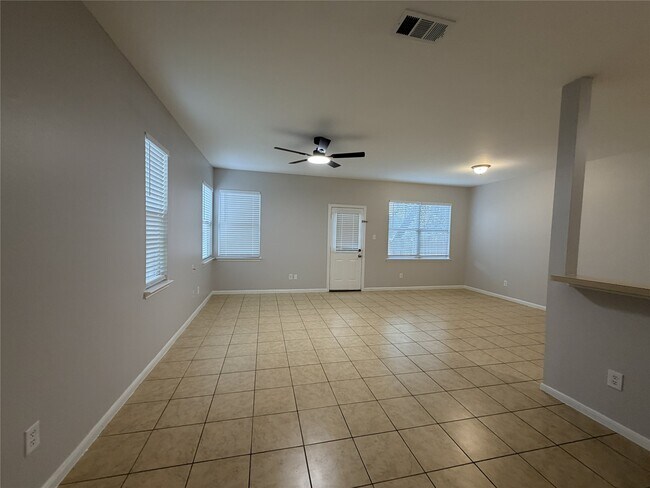 Photo - 6407 Waldron Dr Unidad A