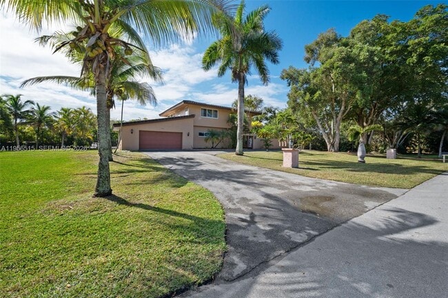 Photo - 11400 NW 19th St