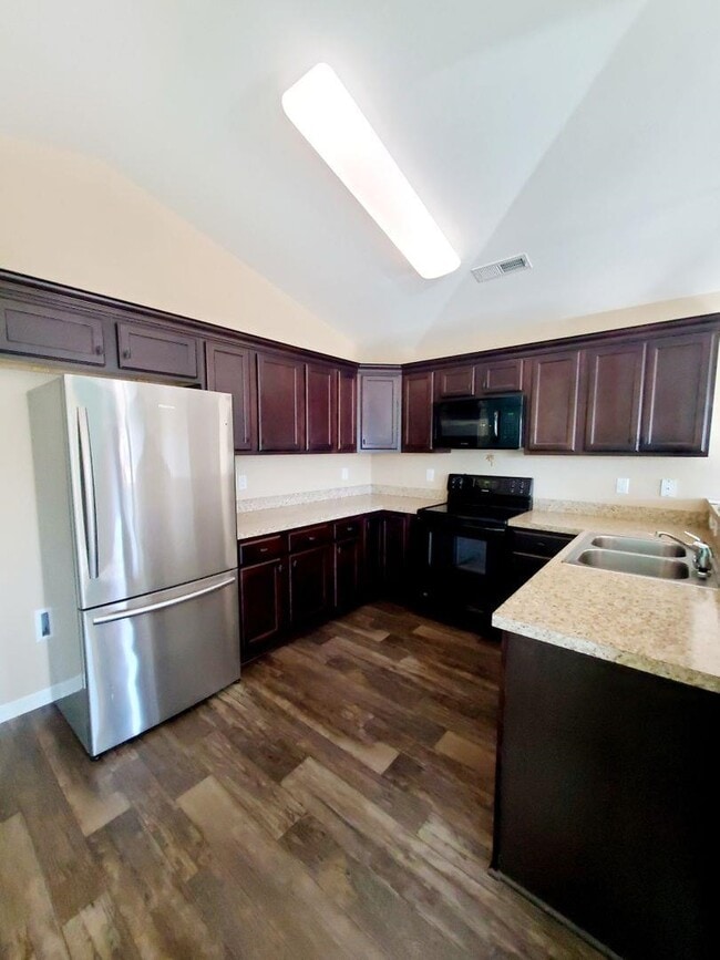 Photo - 1410 Boker Rd