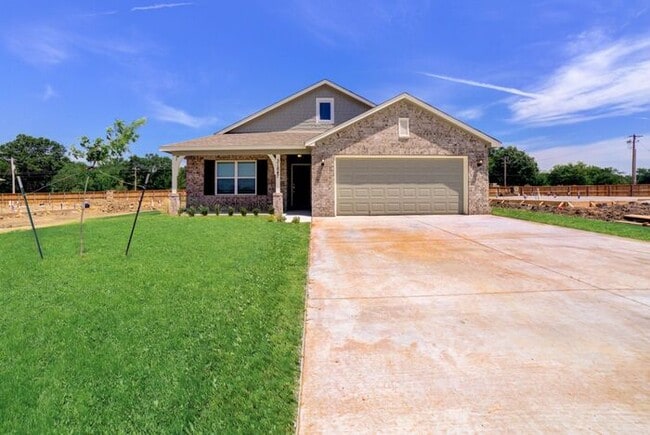 $2,199/mo | 4 Bed, 2.5 Bath | MOVE IN SPECIAL - $2,199/mo | 4 Bed, 2.5 Bath | MOVE IN SPECIAL House