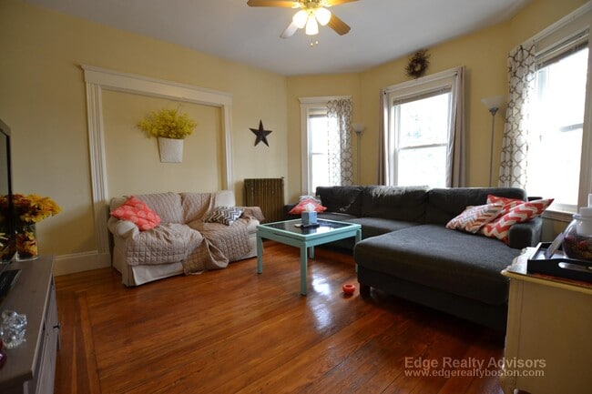 Photo - 28 Justin Rd Unit 2