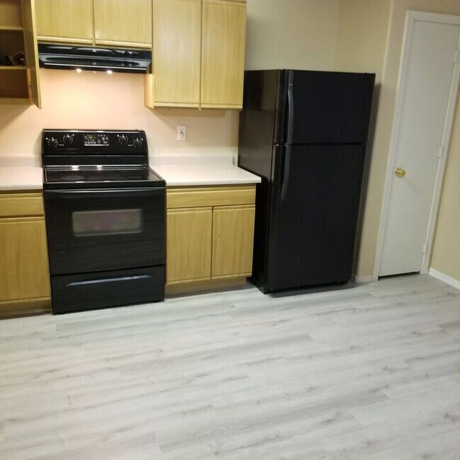 Photo - COMING SOON! Bright Open Floorplan in El Mirage