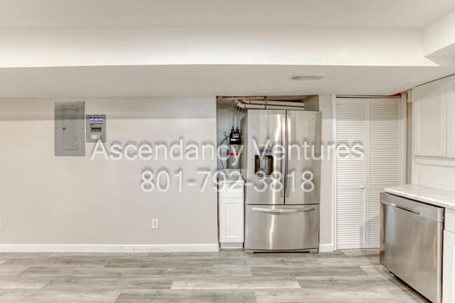 Photo - 171 Calais Ln