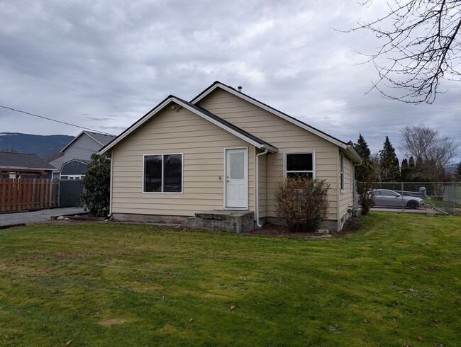 Building Photo - 509 N Township St