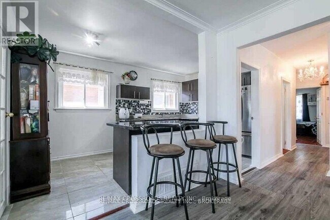 Photo - 648 Brimley Rd