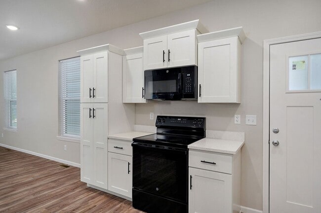 Photo - 319 S Florence Ave Unit A