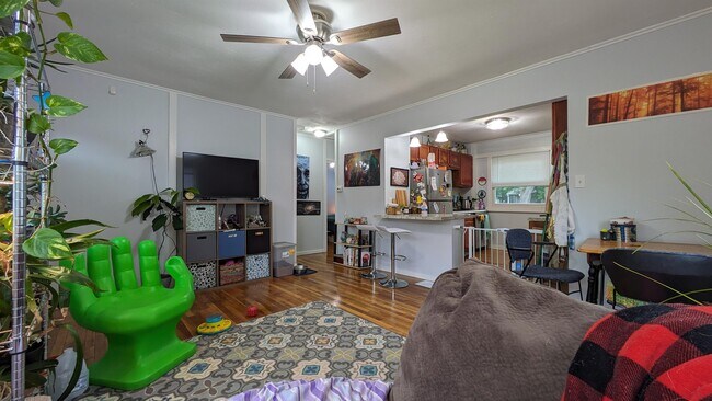 Photo - 1418 Summit Ave