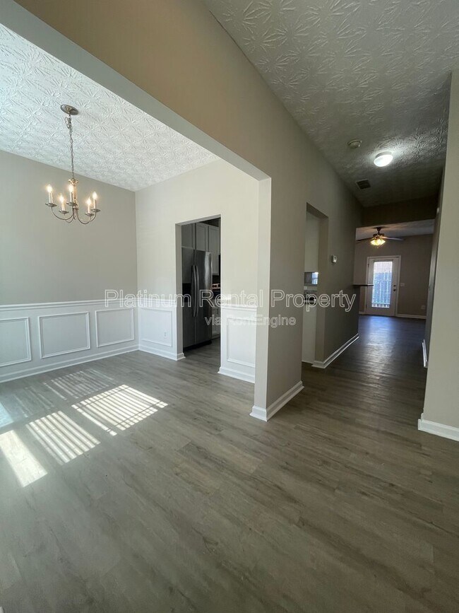 Photo - 2355 Bigwood Trail