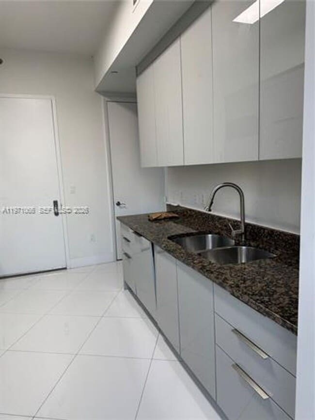 Photo - 15901 Collins Ave Unit 15901 Collins Ave appt 505