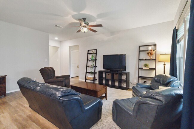 Photo - 507 Agave Flats Dr