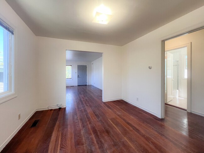 Photo - 1054 Cornell Ave
