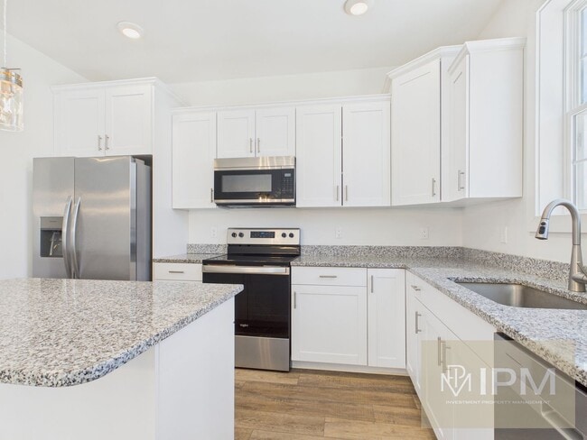 Photo - ½ OFF Your First Month’s Rent - Beautiful Townhome in Waynesboro!