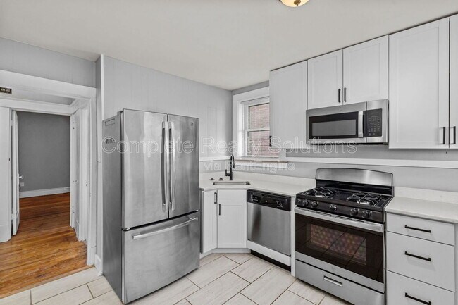 Photo - 5352 Neosho St