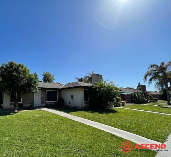 Building Photo - 6005 Nogal Ave Unit 6005 Nogal #D