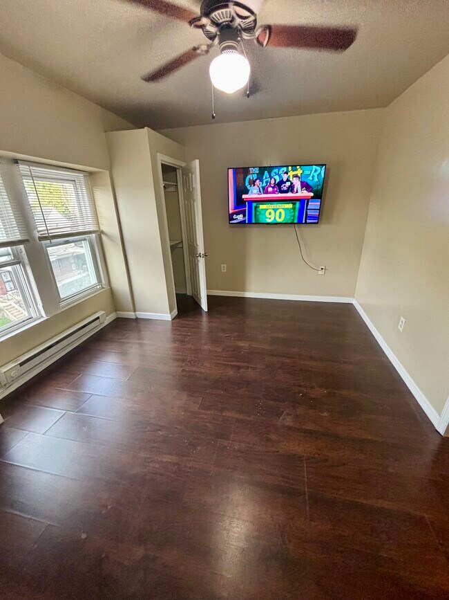 Photo - 1520 W Champlost Ave Unidad 3F