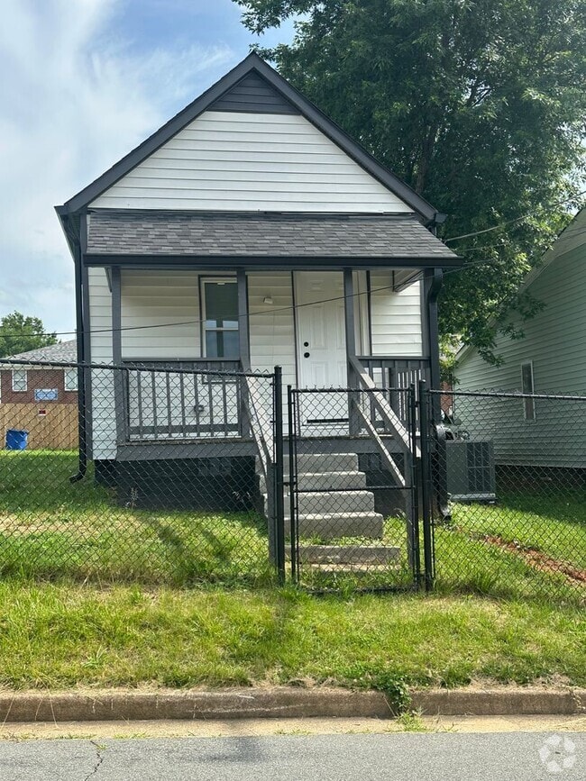 Building Photo - Newly Remodeled 1 bedroom/1 bath House