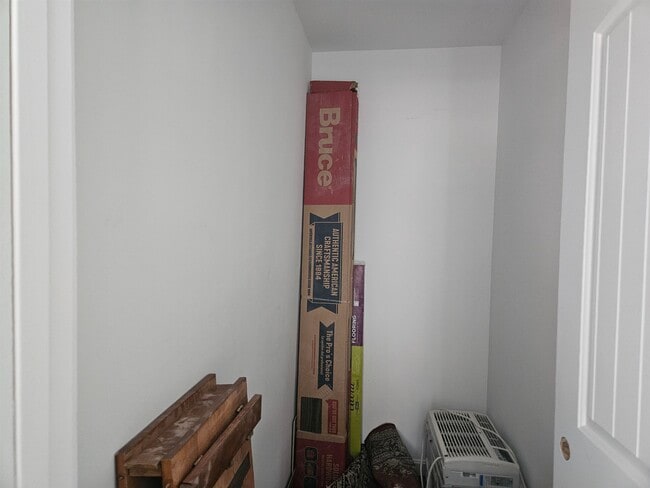 Photo - 146 Ellsworth Hill Rd Unidad apt A