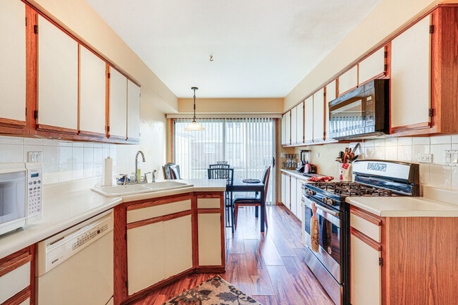 Photo - 2182 Camden Ln Unit ID1305966P