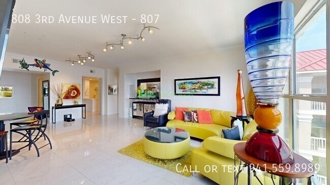 808 3rd Ave W