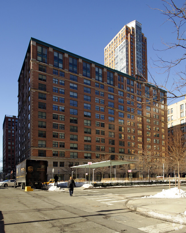 Primary Photo - Battery Park by Sunrise Rental