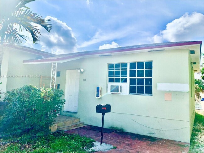 Building Photo - 1822 Cleveland St Unit 3 Rental