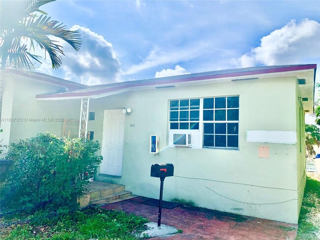 Photo - 1822 Cleveland St Apartment Unit 3