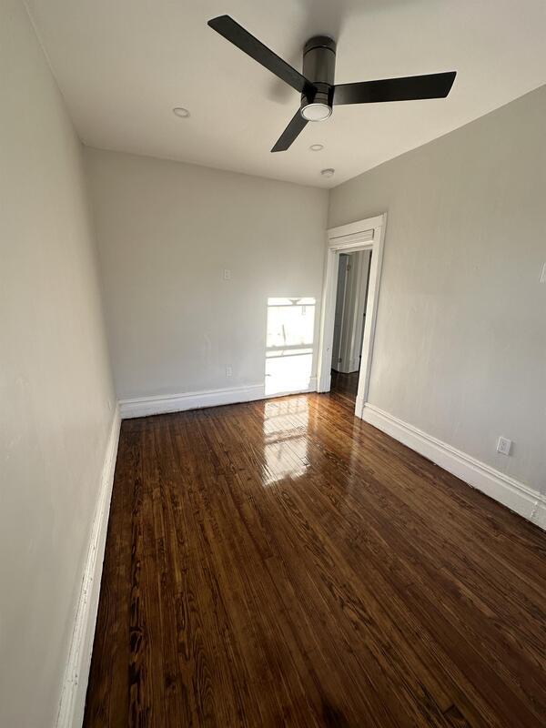 Photo - 115 N 5th Ave