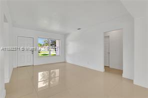 Photo - 1468 NE 118th St