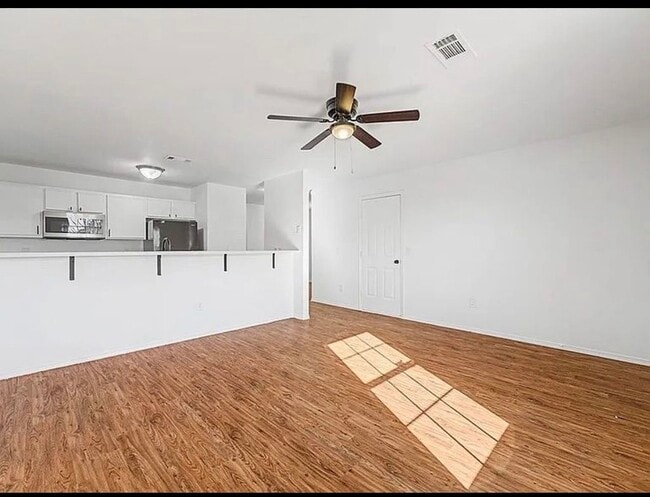 Photo - 3306 SW Victoria Pl Unit E