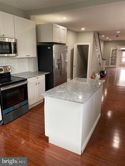 Photo - 2831 Aramingo Ave