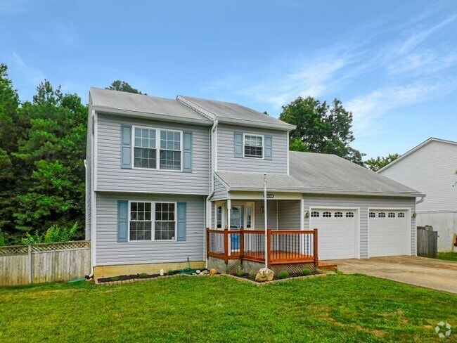 Building Photo - Colonial with Sunroom and Finished Basement Rental
