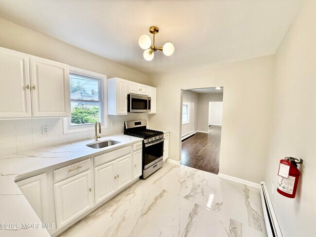 Photo - 491 Patten Ave