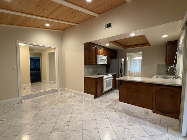 Photo - Spacious South San Jose Home with 3 Bedrooms and Sunroom!