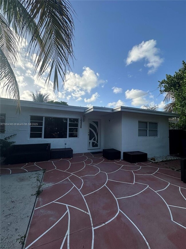 Building Photo - 16030 Miami Dr Rental