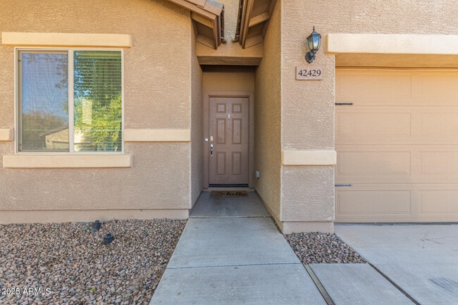 Photo - 42429 Sussex Rd