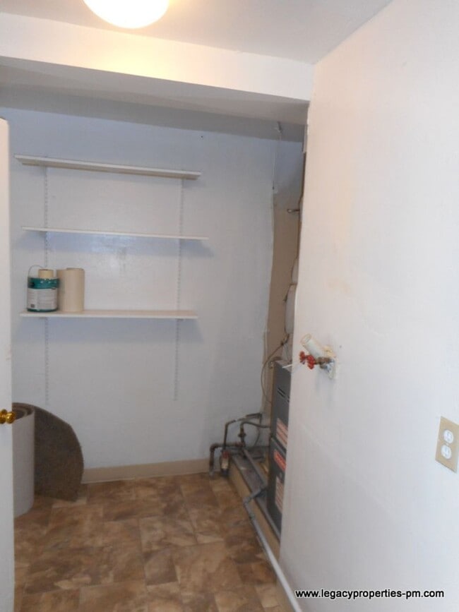 Photo - Cozy 2 Bed, 1 Bath just one block off Broadway