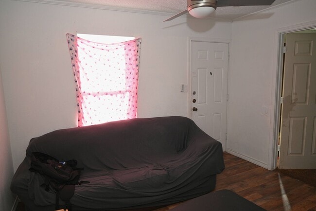 Photo - 902 Flood St Unit 1/2