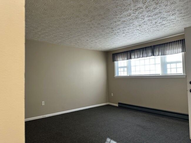 Building Photo - 802 12th St NW Unit 8