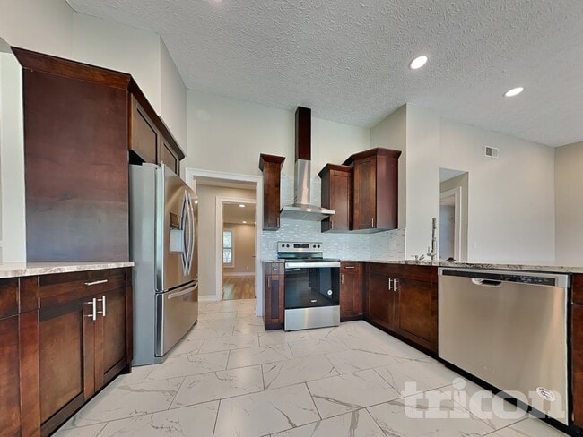 Photo - 21521 Curlew Ct