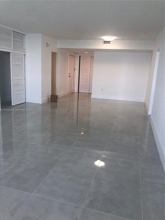 Photo - 10185 Collins Ave Unit 1119