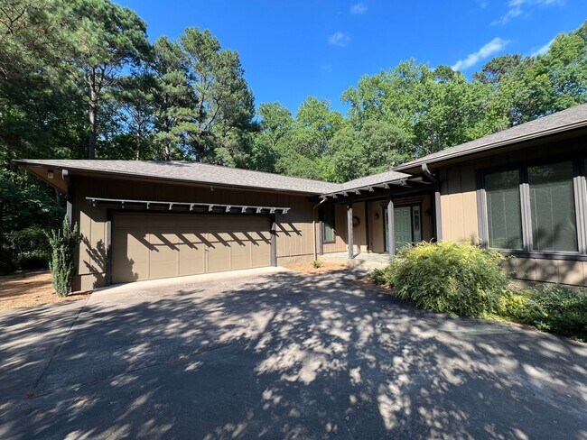 Photo - 3005 Hickory Tree Pl
