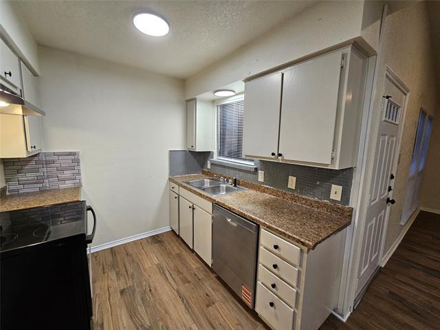 Photo - 3149 Tudor Ln