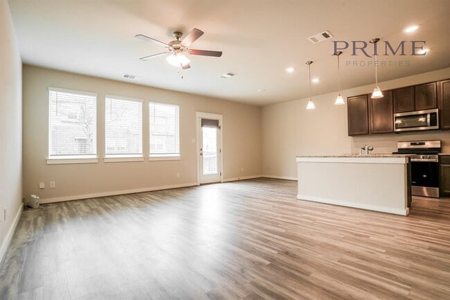 Photo - 602 Skiff Moth Dr