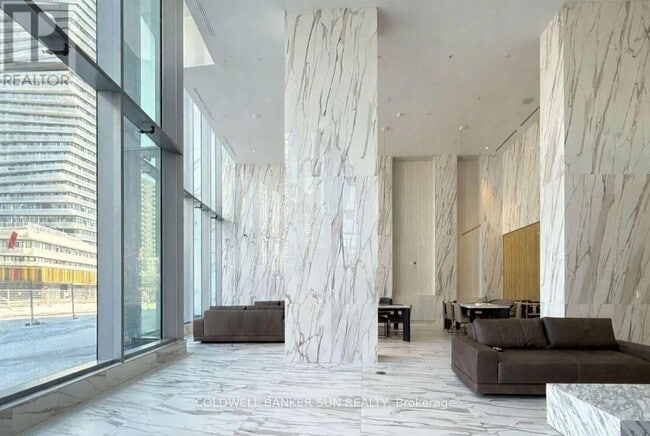 Photo - 448 Burnhamthorpe Rd W Unit 1812