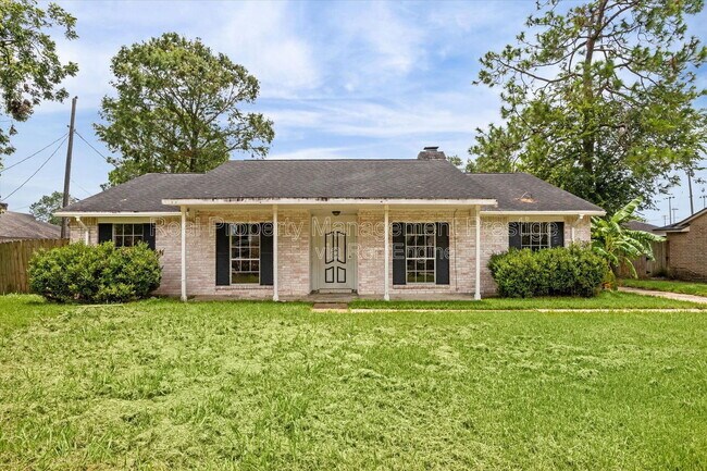 Building Photo - 503 Mary Ann Dr