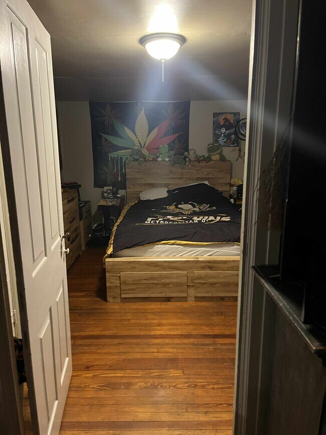 Photo - 305 7th St Unit 3